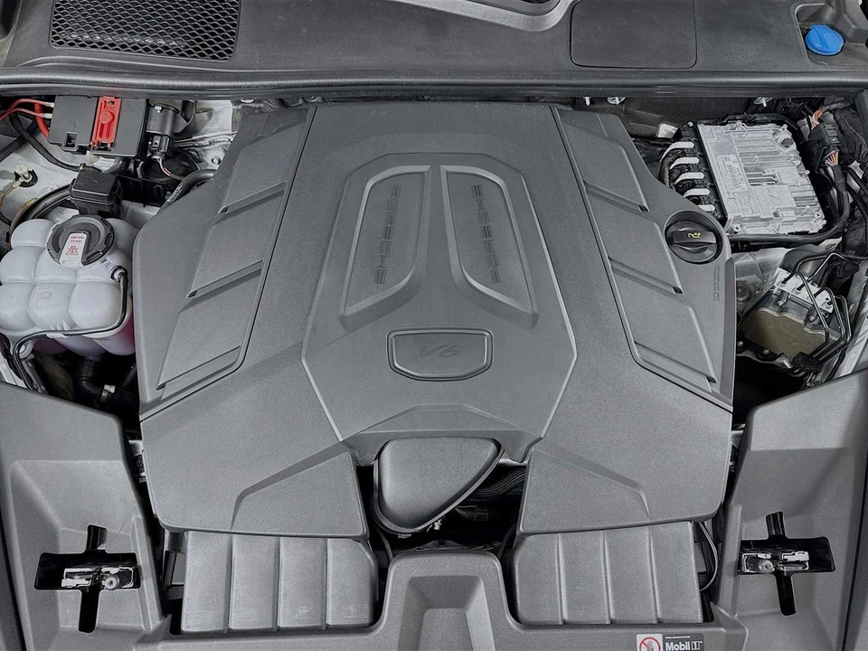 2025 Porsche 9Y0/9Y3 Cayenne - Image 31 of 31