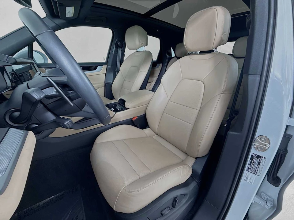 2025 Porsche 9Y0/9Y3 Cayenne - Image 5 of 31