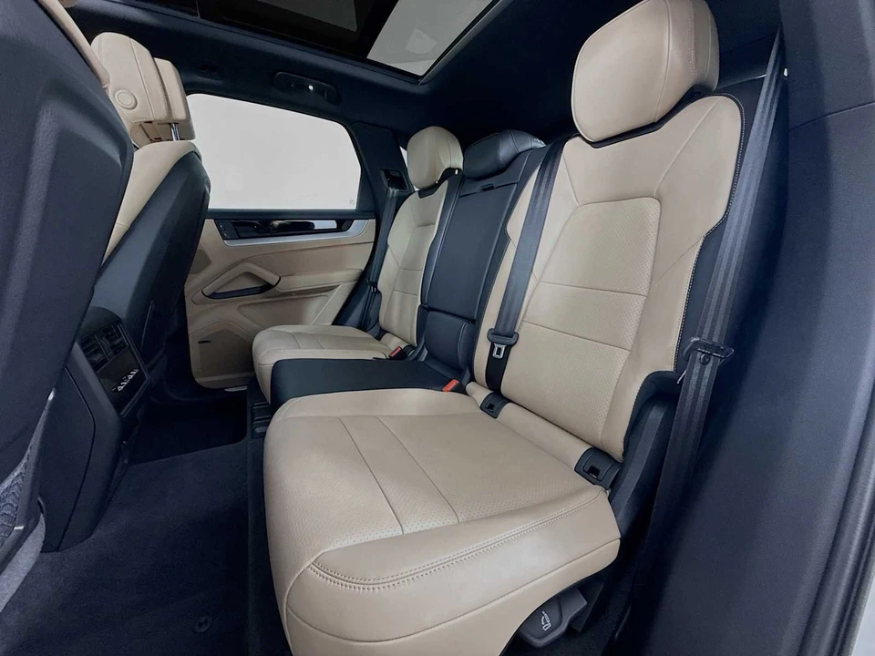 2025 Porsche 9Y0/9Y3 Cayenne - Image 23 of 31