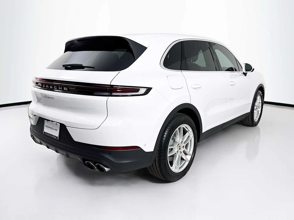 2025 Porsche 9Y0/9Y3 Cayenne - Image 9 of 31