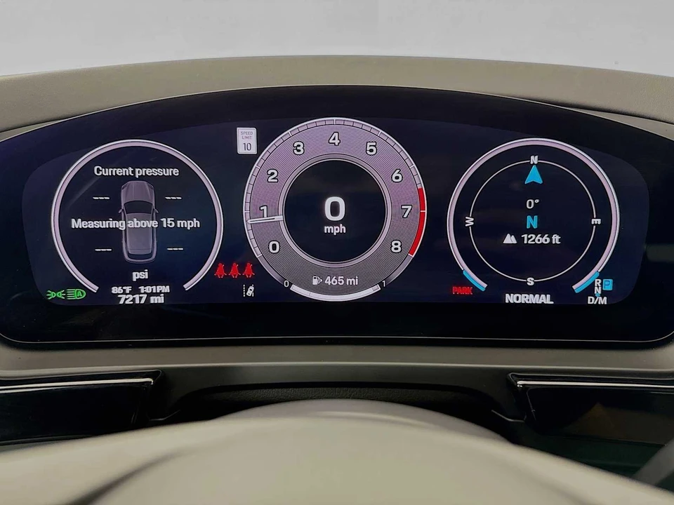 2025 Porsche 9Y0/9Y3 Cayenne - Image 16 of 31