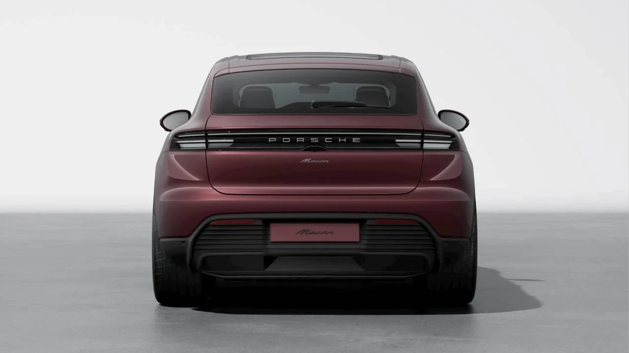 2025 Porsche Macan Electric - Image 7 of 10