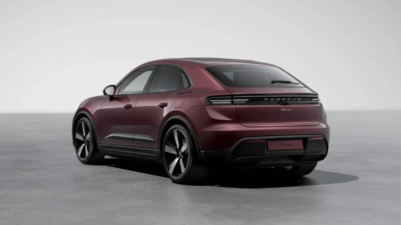 2025 Porsche Macan Electric - Image 3 of 10