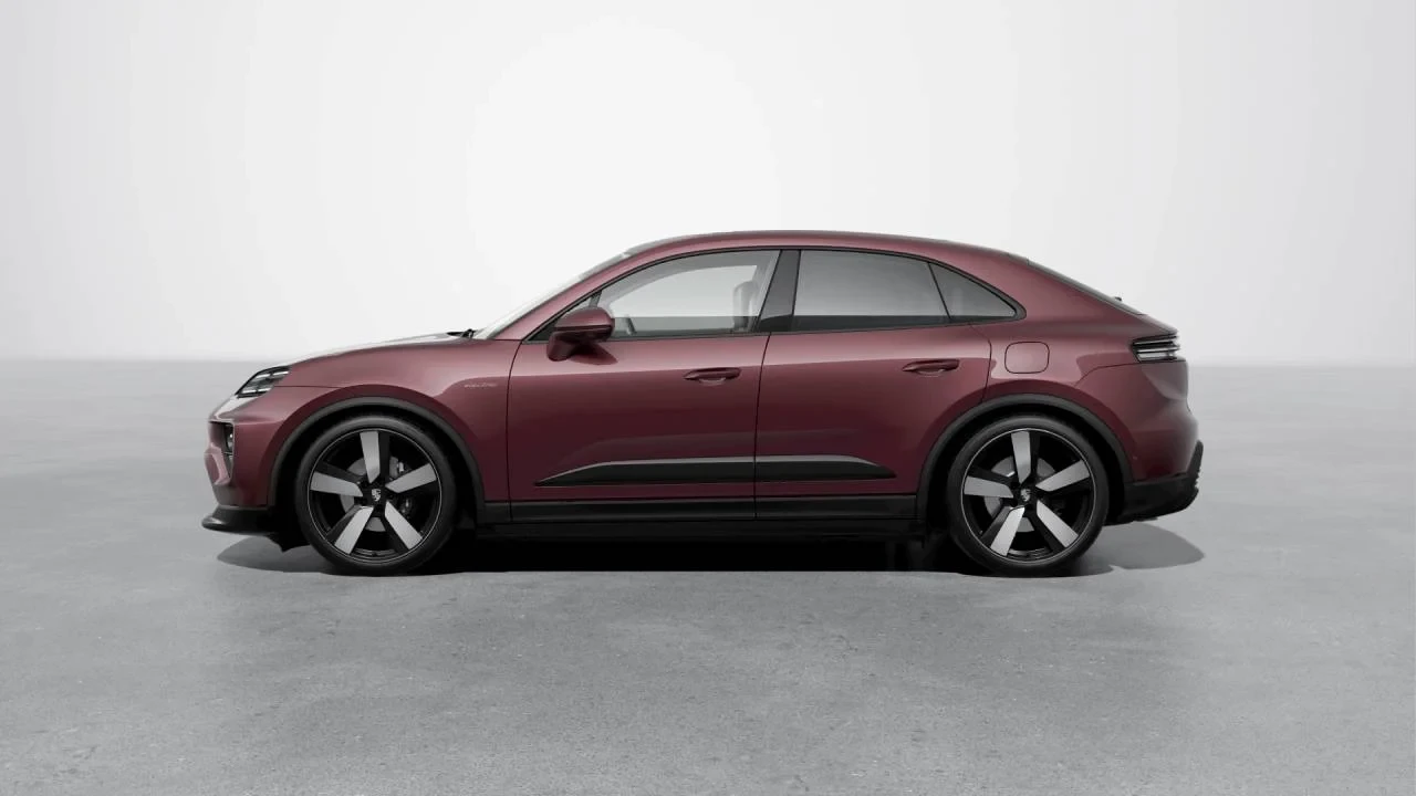 2025 Porsche Macan Electric - Image 2 of 10