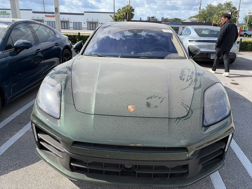 2025 Porsche 976 Panamera - Image 5 of 13
