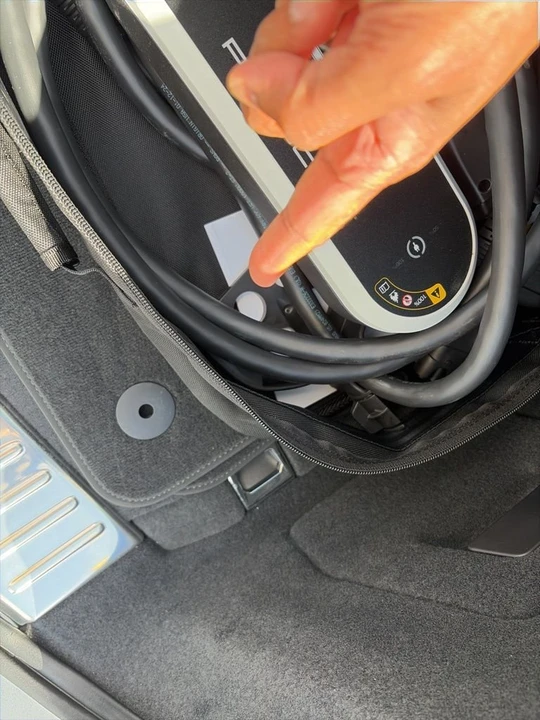2026 Porsche 9Y0/9Y3 Cayenne - Image 14 of 18