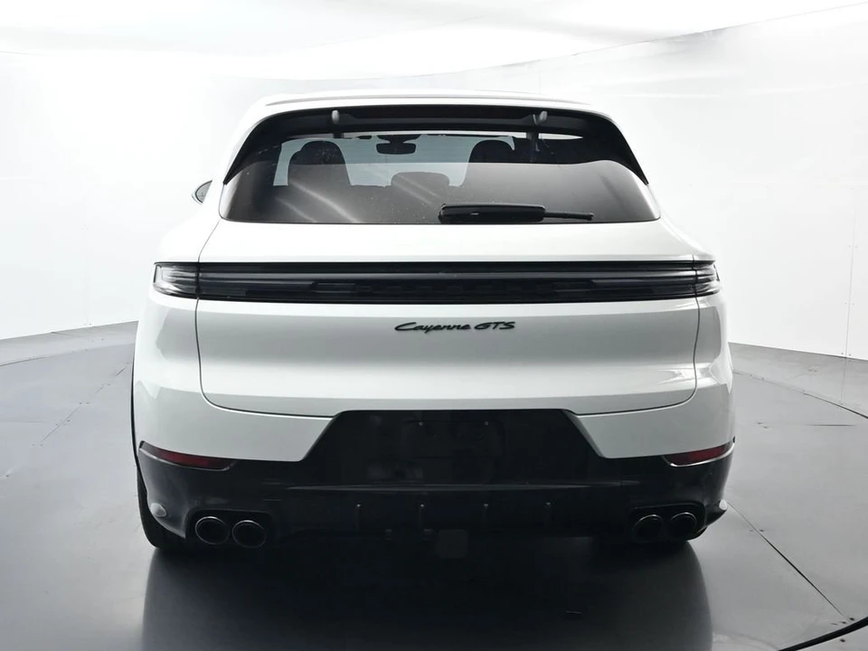 2026 Porsche 9Y0/9Y3 Cayenne GTS - Image 13 of 31