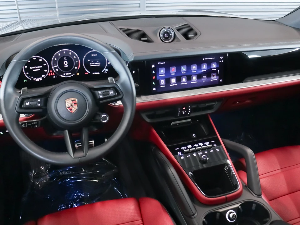 2026 Porsche 9Y0/9Y3 Cayenne Coupe - Image 17 of 28