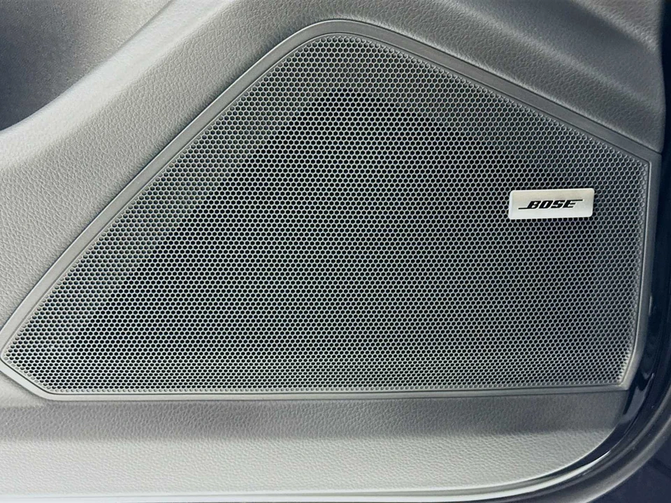 2026 Porsche 9Y0/9Y3 Cayenne Coupe - Image 12 of 31