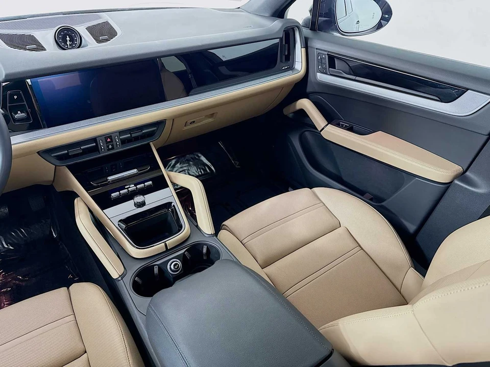 2026 Porsche 9Y0/9Y3 Cayenne Coupe - Image 24 of 31