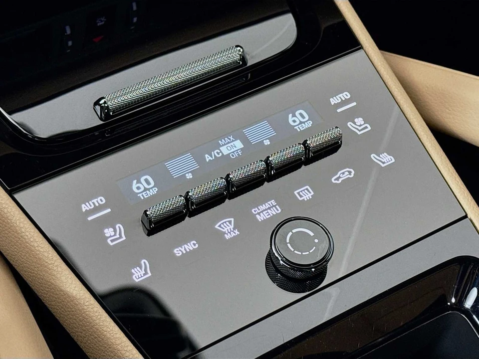 2026 Porsche 9Y0/9Y3 Cayenne Coupe - Image 21 of 31