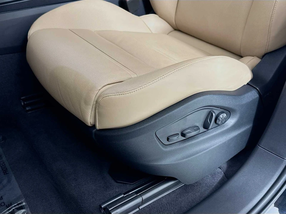 2026 Porsche 9Y0/9Y3 Cayenne Coupe - Image 13 of 31
