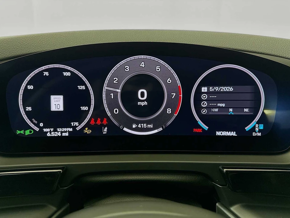 2026 Porsche 9Y0/9Y3 Cayenne Coupe - Image 16 of 31