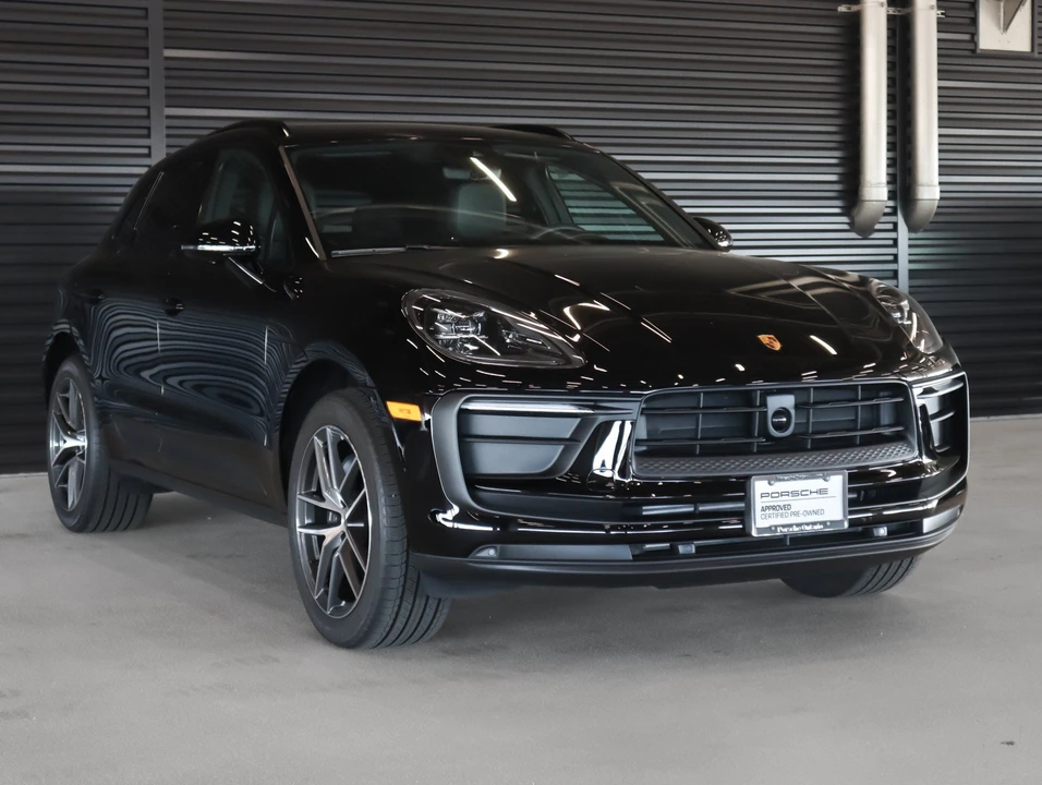 2026 Porsche Macan Electric - Image 7 of 29