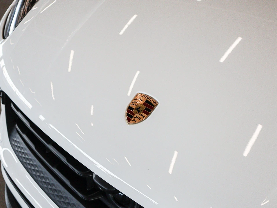 2026 Porsche Macan Electric - Image 31 of 31