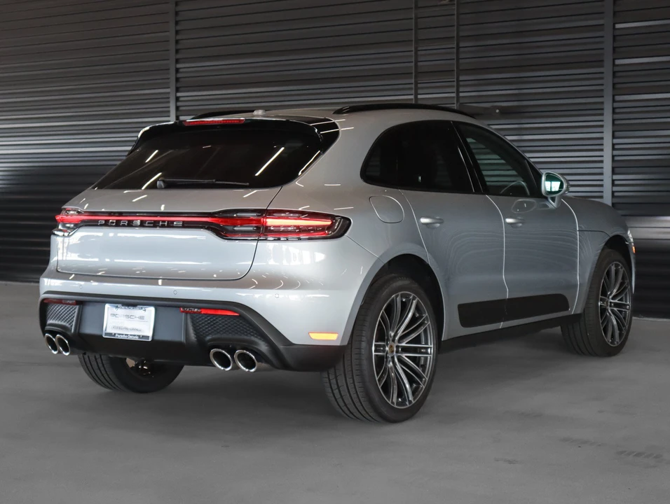2026 Porsche Macan Electric - Image 10 of 30