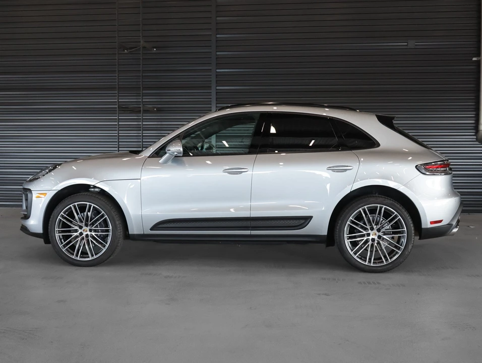 2026 Porsche Macan Electric - Image 2 of 30