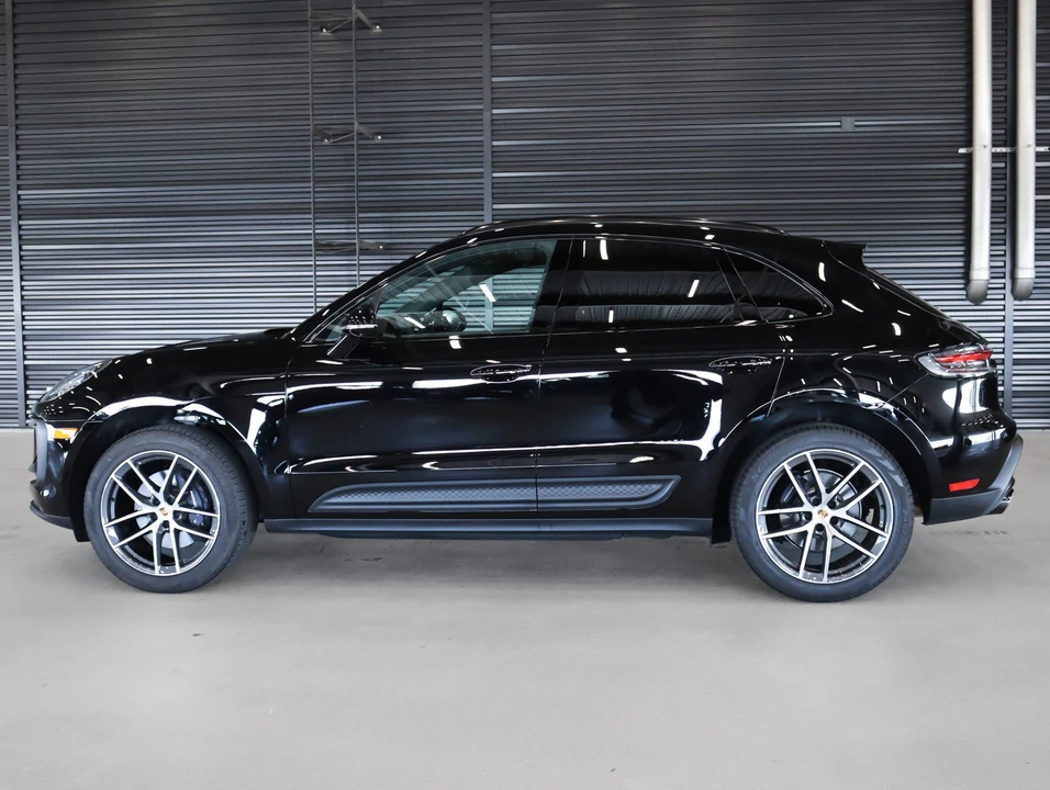 2026 Porsche Macan - Image 2 of 31