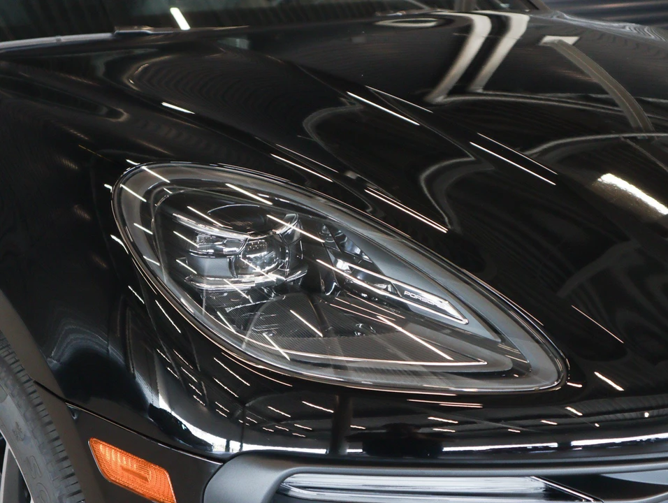2026 Porsche Macan - Image 31 of 31
