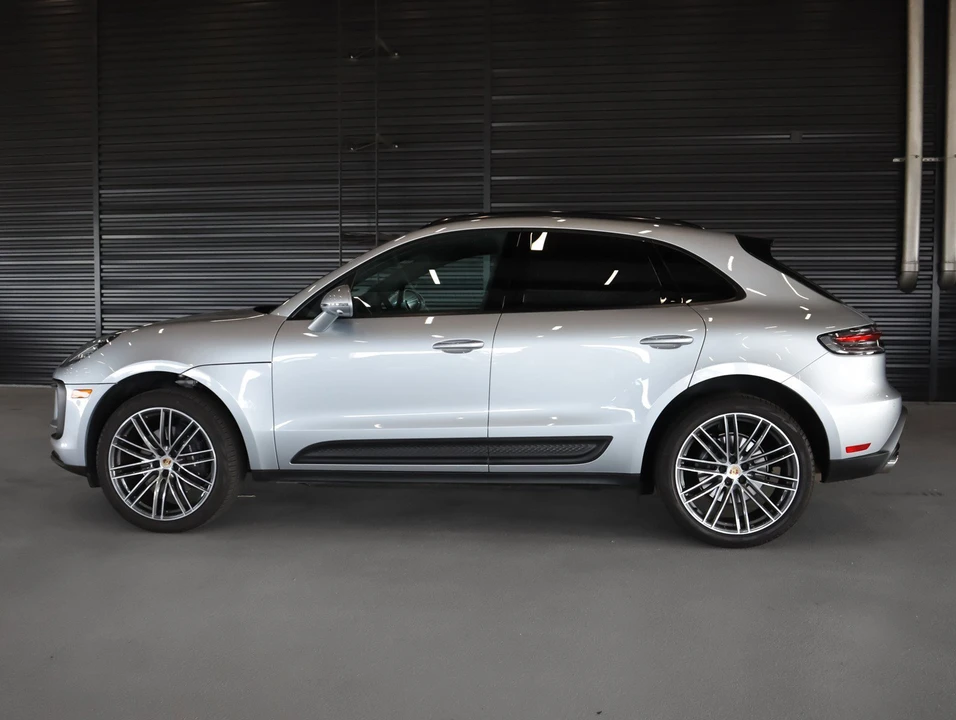 2026 Porsche Macan - Image 2 of 30