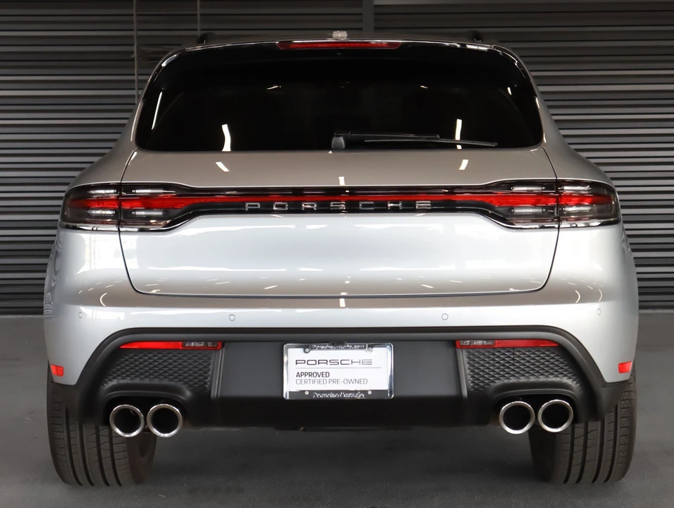 2026 Porsche Macan - Image 9 of 30