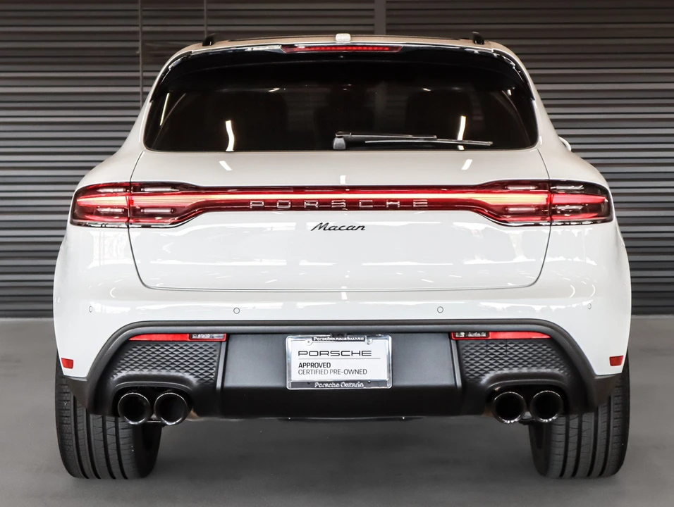 2026 Porsche Macan Electric - Image 9 of 31
