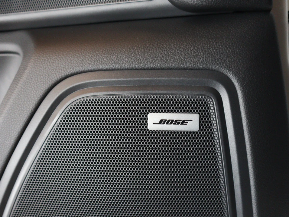 2026 Porsche Macan Electric - Image 25 of 31