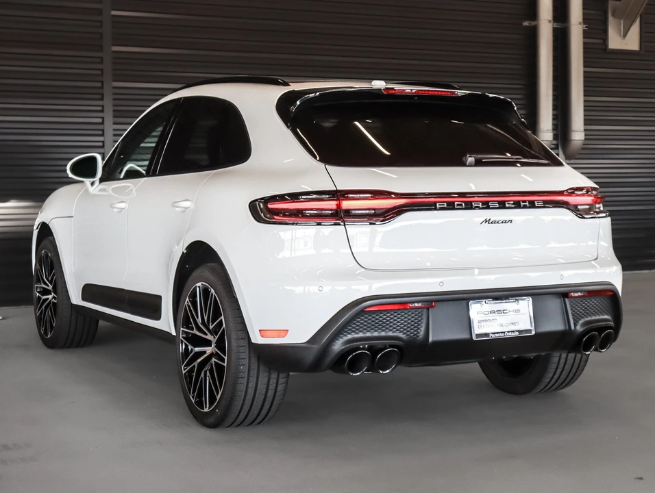2026 Porsche Macan Electric - Image 3 of 31