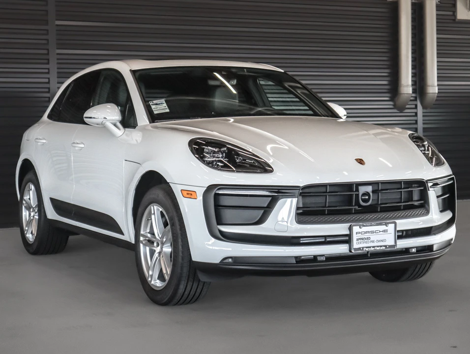 2026 Porsche Macan - Image 7 of 30