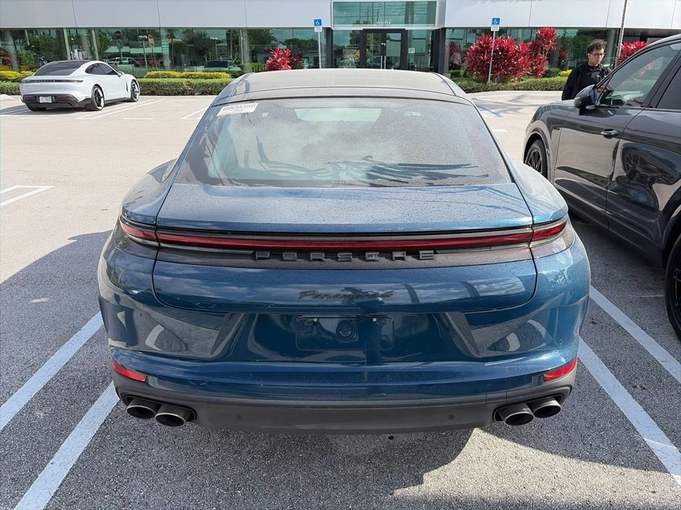 2026 Porsche 976 Panamera - Image 8 of 14