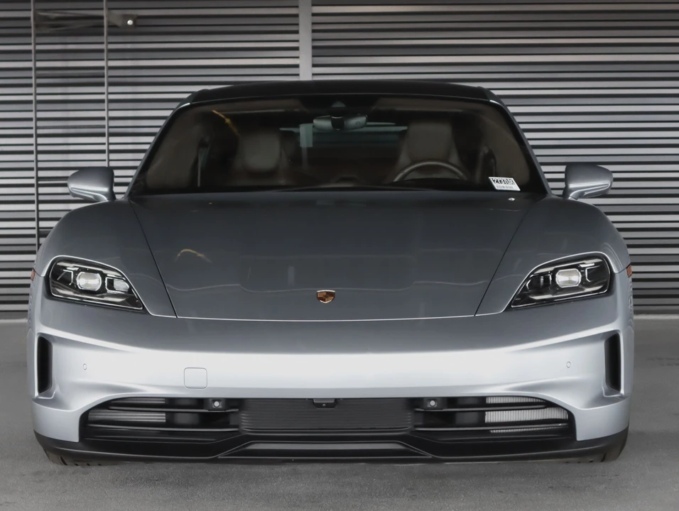2026 Porsche Taycan - Image 8 of 29