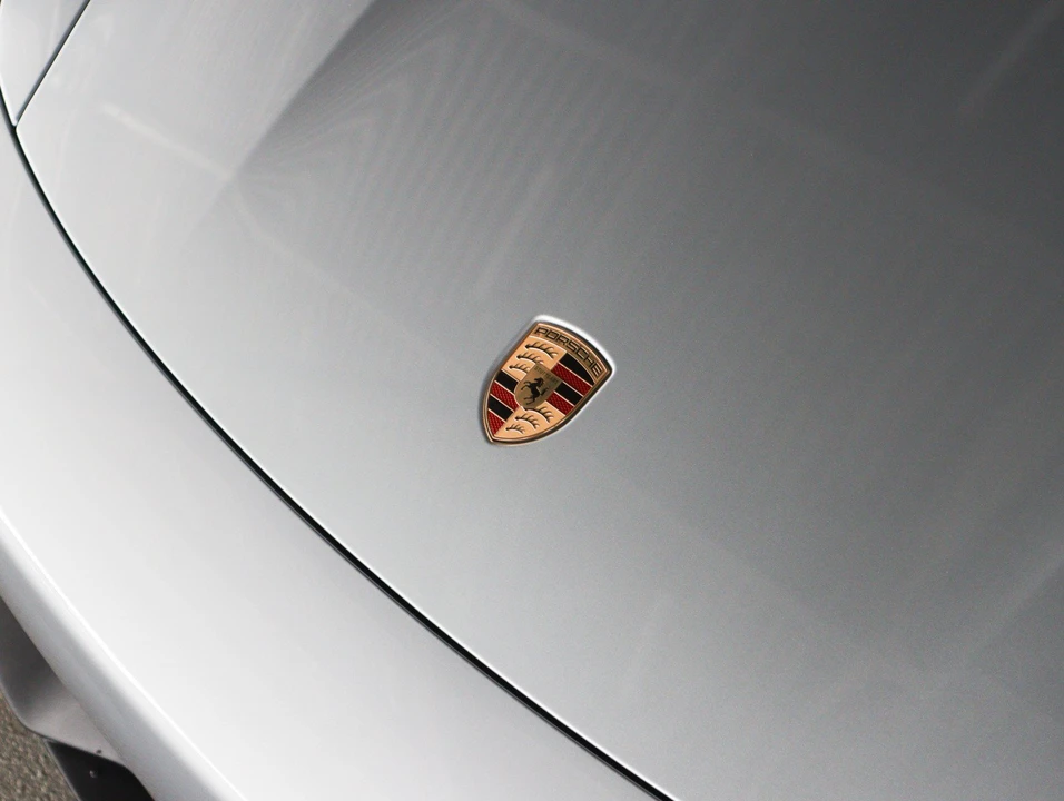 2026 Porsche Taycan - Image 26 of 29