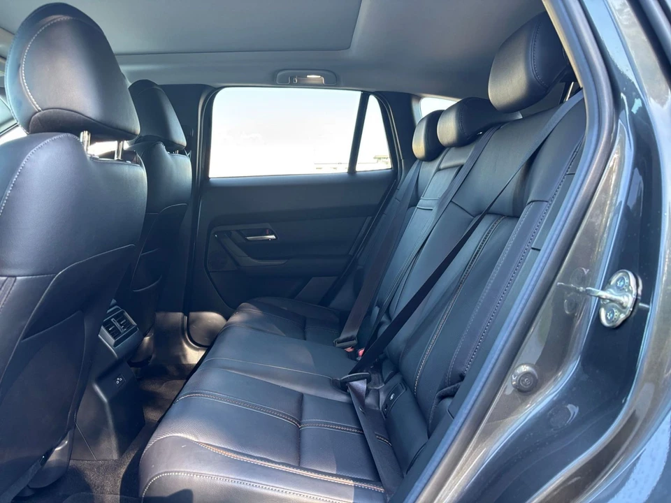 2025 Mazda CX-50 - Image 28 of 31