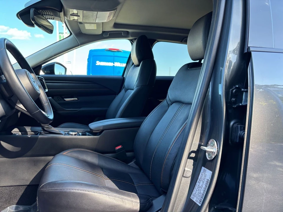 2025 Mazda CX-50 - Image 29 of 31
