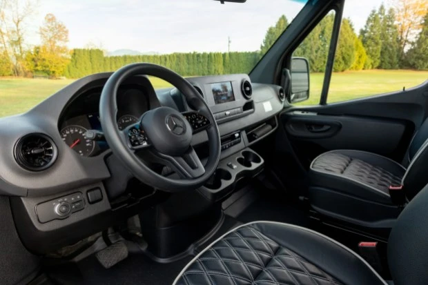 2024 Mercedes-Benz VS30 Sprinter - Image 6 of 8