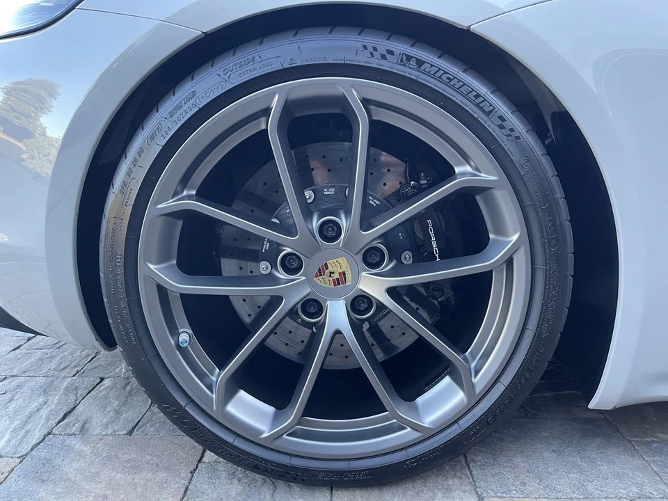 2021 Porsche 718 Boxster Spyder - Image 8 of 31