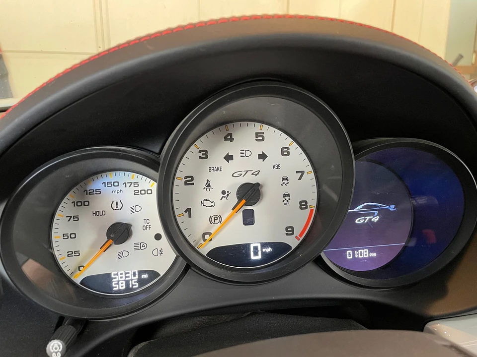 2020 Porsche 718 Cayman GT4 - Image 6 of 15