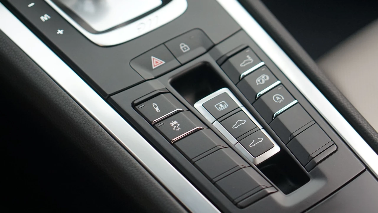 2019 Porsche 991 Carrera 4S - Image 25 of 29