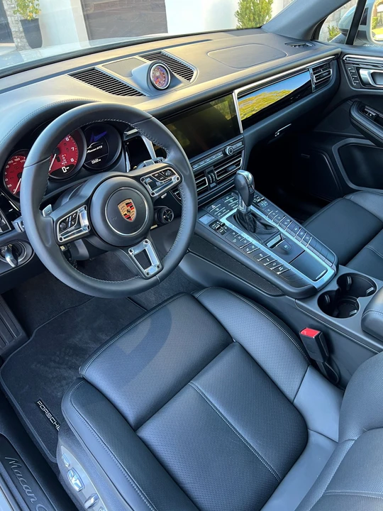 2020 Porsche Macan GTS - Image 8 of 22
