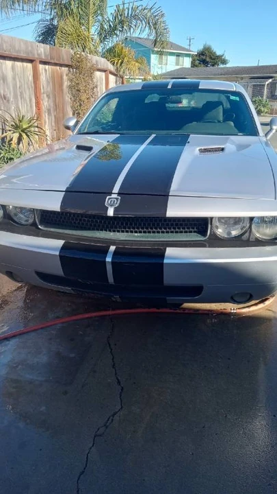 2009 Dodge Challenger 3rd Gen - Image 3 of 3