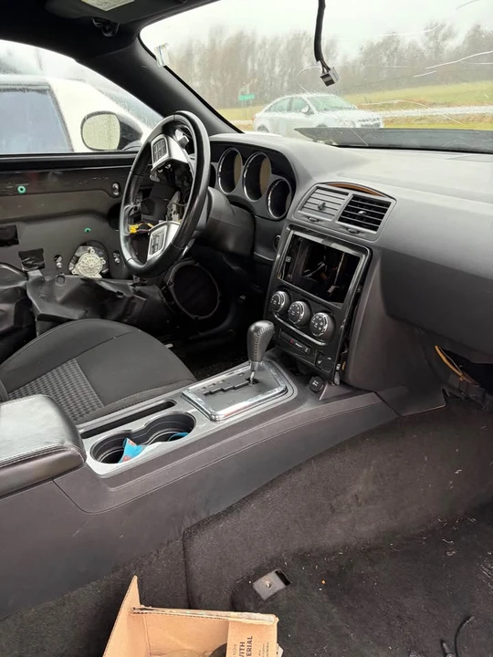 2012 Dodge Challenger 3rd Gen - Image 6 of 8