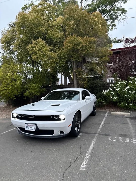 2015 Dodge Challenger 3rd Gen - Image 7 of 9