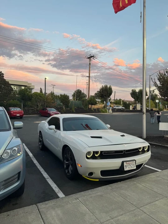 2015 Dodge Challenger 3rd Gen - Image 5 of 9