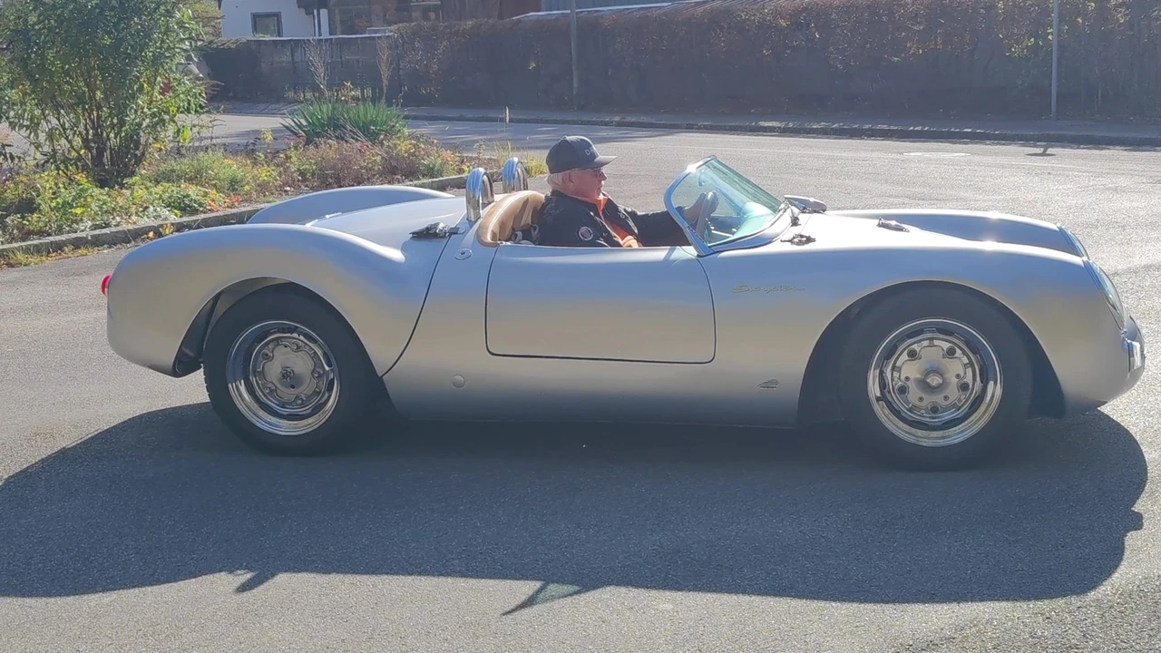 Porsche 550 - Image 19 of 31
