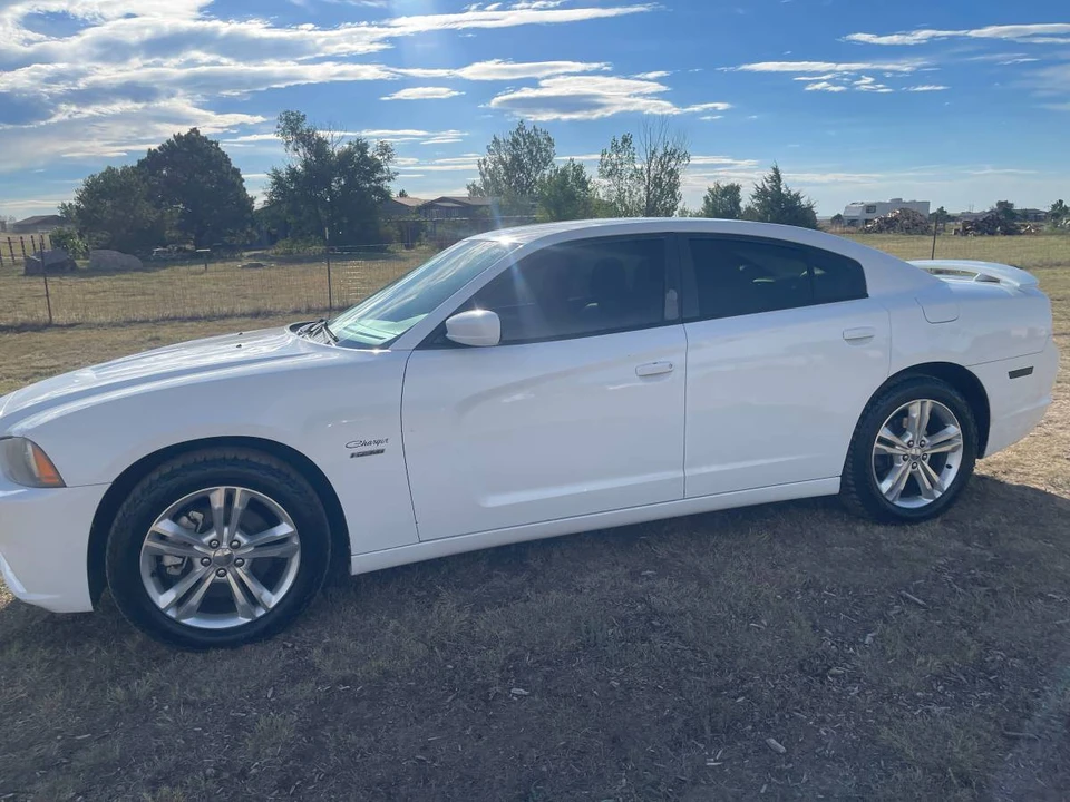 2011 Dodge Charger 7th Gen - Image 2 of 8