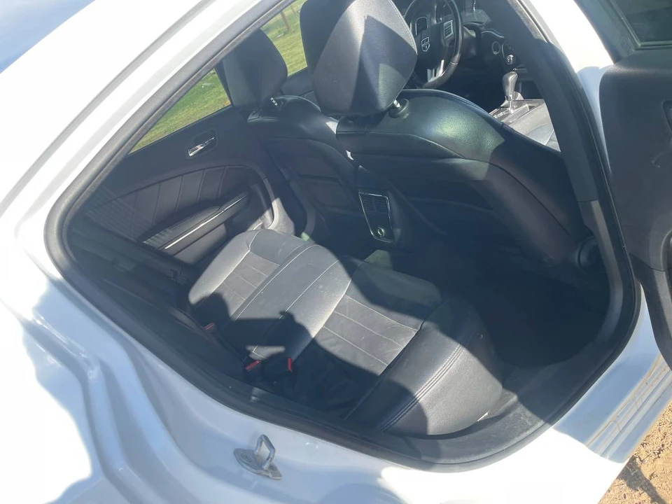 2011 Dodge Charger 7th Gen - Image 7 of 8