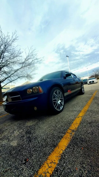 2006 Dodge Charger 6th Gen - Image 10 of 18