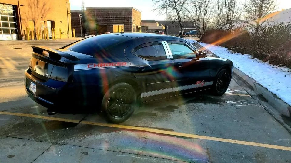 2006 Dodge Charger 6th Gen - Image 2 of 18
