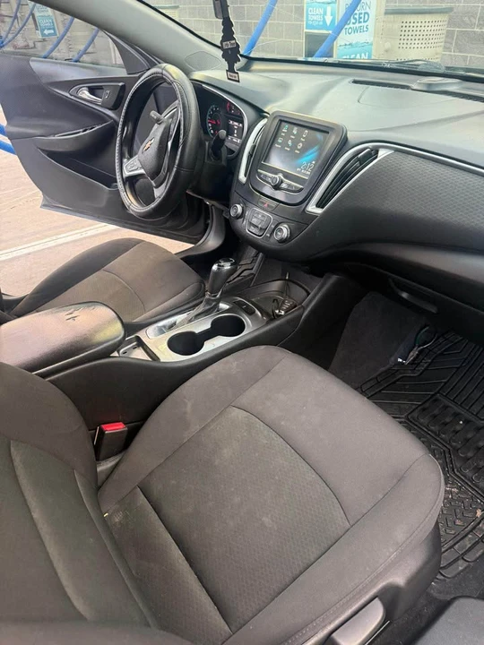 2017 Chevrolet Malibu - Image 7 of 10
