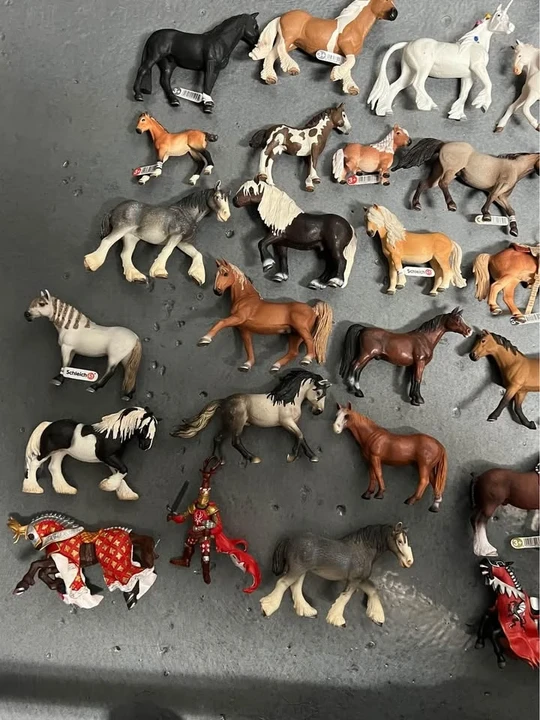 Parts & Memorabilia Scale Models - Image 5 of 5